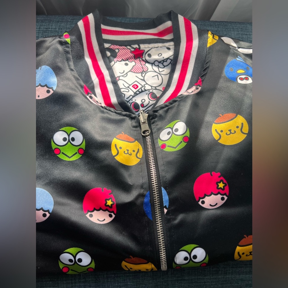 Japan LA Hello Kitty Sanrio lightly used Reversible Satin Bomber Jacket - Picture 5 of 9